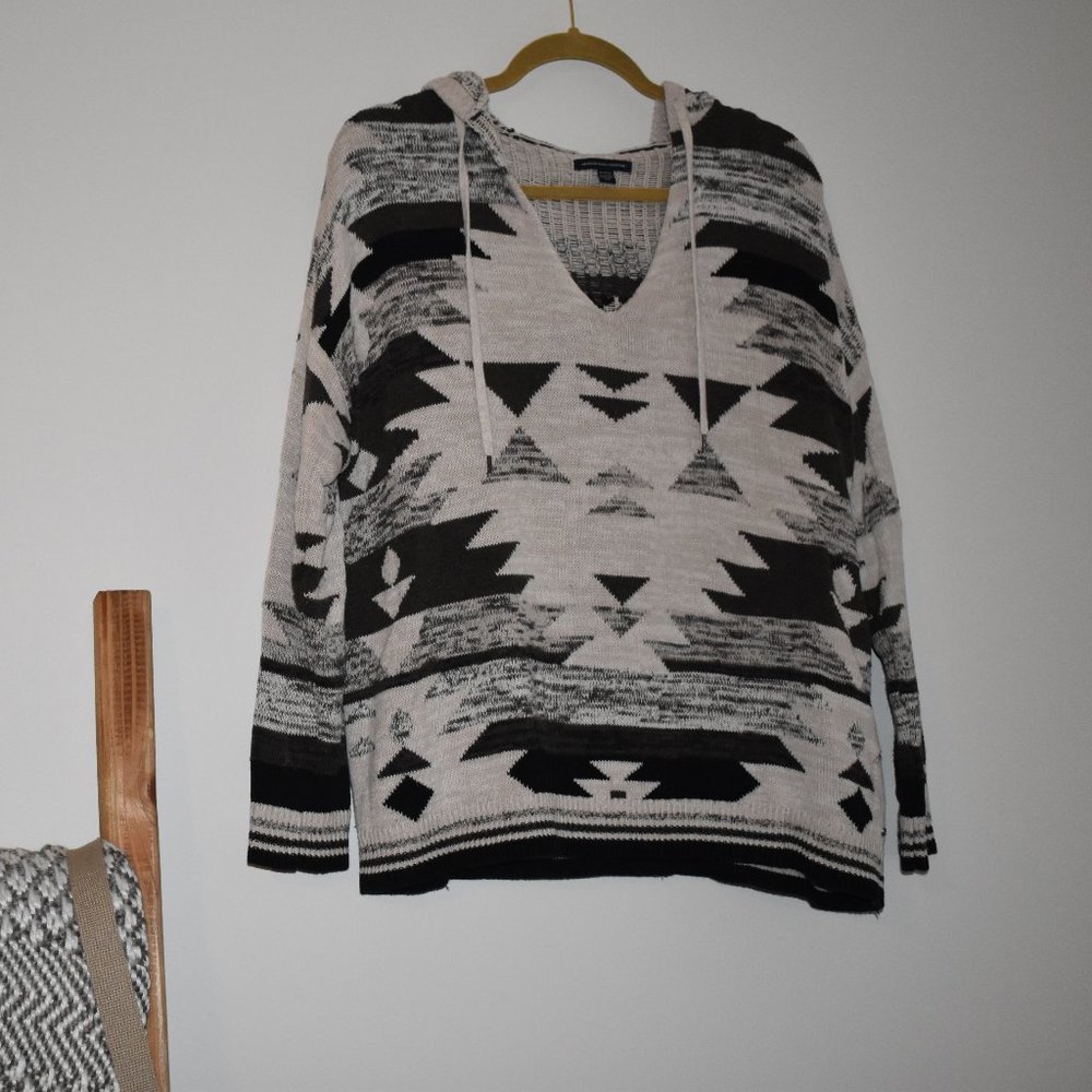 AEO Aztec Print Knit Beach Hoodie | Size M